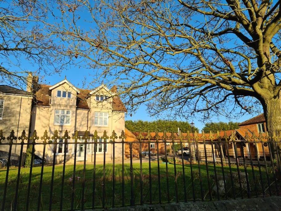Stylish 2 Bed Apart In The Heart Of North Norfolk North Walsham Exterior photo